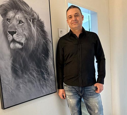 <div> <span style="font-size: 21px;">Koray Simsek</span><br> <span style="font-size: 12px;">Personalmanagement</span> </div>